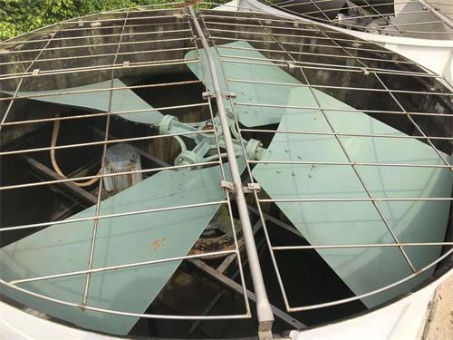 大扭角超靜音<a href=http://m.jiegelang.cn/tags23_0.html target=_blank class=infotextkey>冷卻塔風機</a>